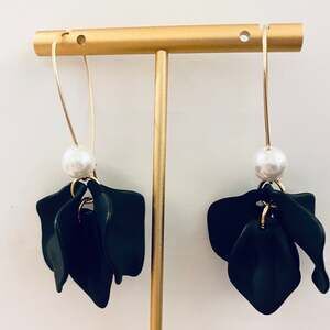 Acrylic Flower Petal Fishhook Earrings